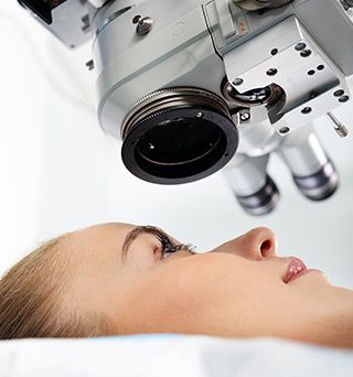Clínica Oftalmológica Menezo paciente de cirugía ocular